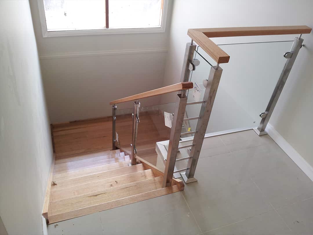 Build closed string stair builder in Melbourne