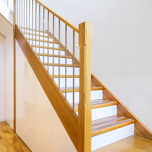 Square nose finish staircase installation Melbourne<br />
